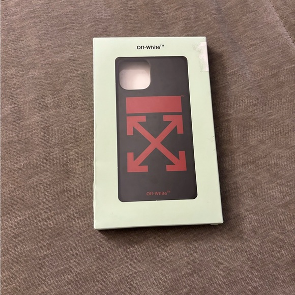 Off-White iPhone 11 Pro case - Picture 2 of 3